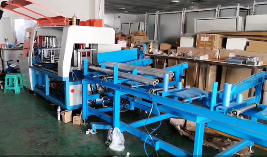 全自動(dòng)上料鋸設(shè)備正在調(diào)試中-雙德譽(yù)今日車間動(dòng)態(tài)